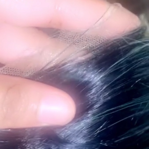 HEAT RESISTANT GREEN BOB WIG - Picture 7 of 7